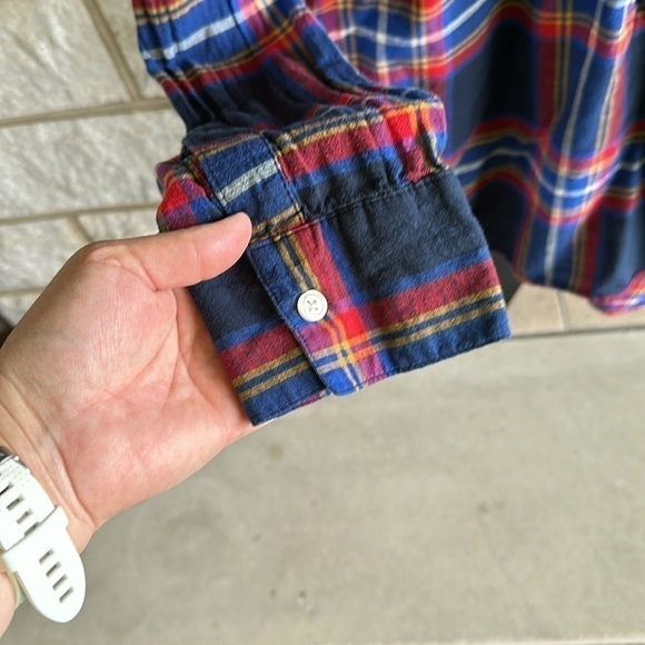 Old Navy Boyfriend plaid halfway button-down shirt with pockets, size medium - Picture 5 of 7